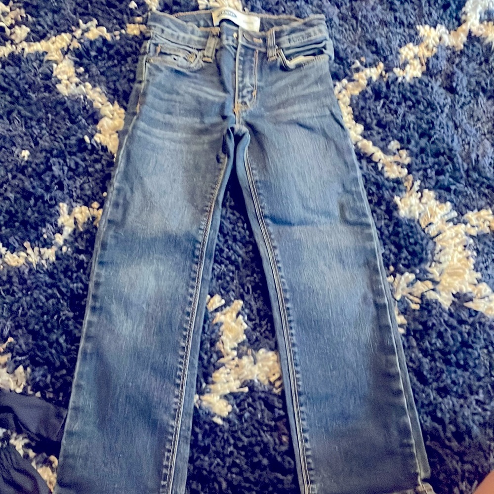 Old navy straight leg dark wash size 5 with built in flex max